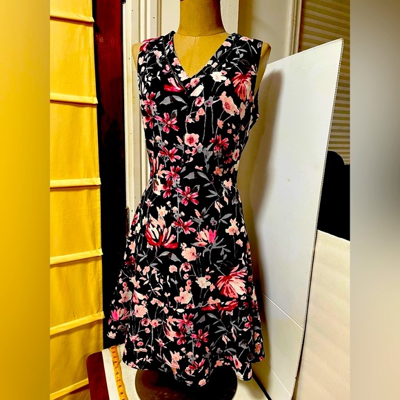 White House Black Market Dresses & Skirts - White House black market size00